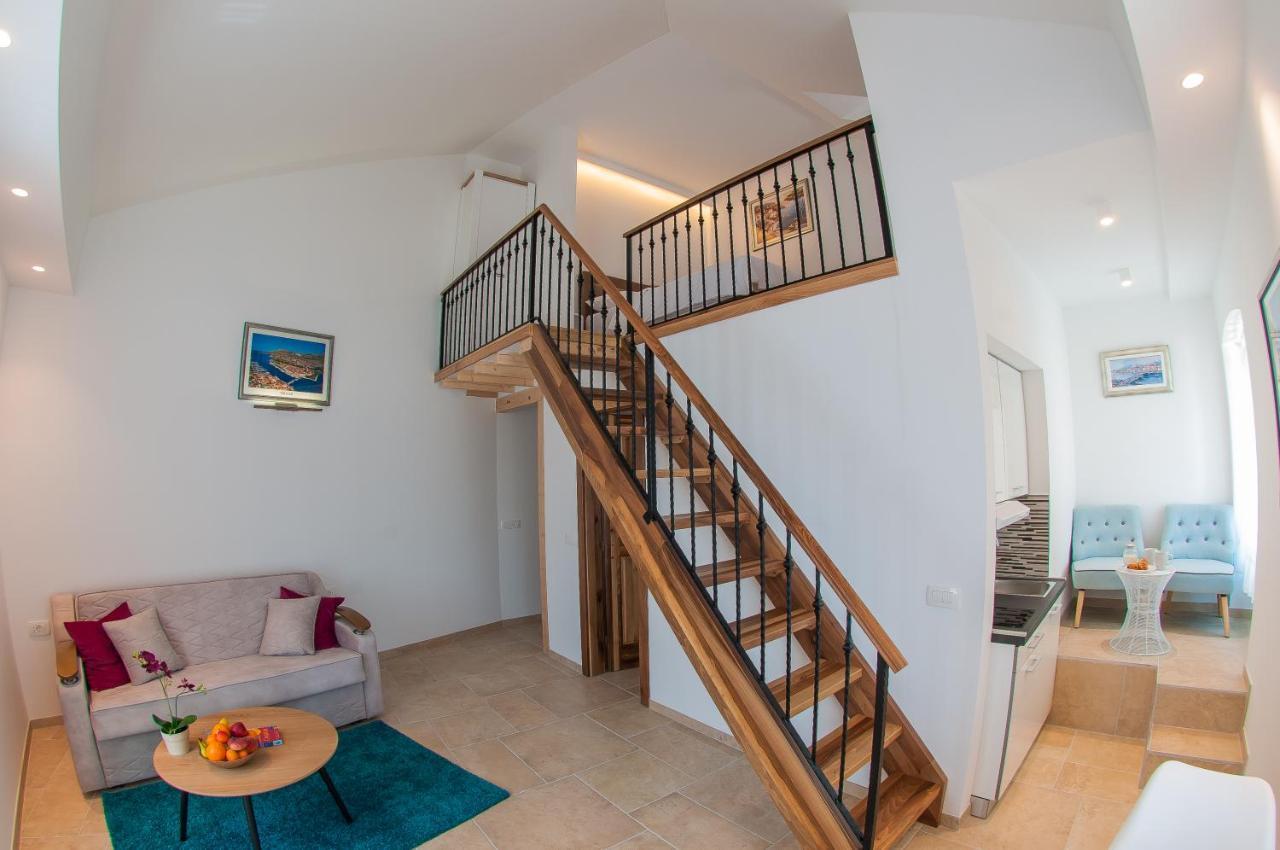 Bazzar Apartment *